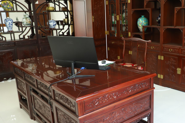 律师事务所浅谈公司在员工居住地租赁工位，是否是对约定工作地点的变更？ 